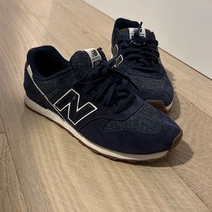 New Balance 696 Sneakers